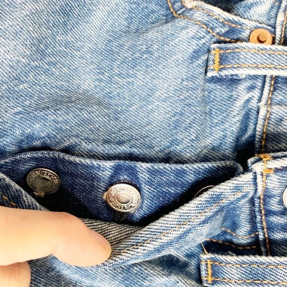 🌷SALE Levi’s Wedgie Jeans Size 24 90s Light Wash Button Fly Distressed - Picture 7 of 15